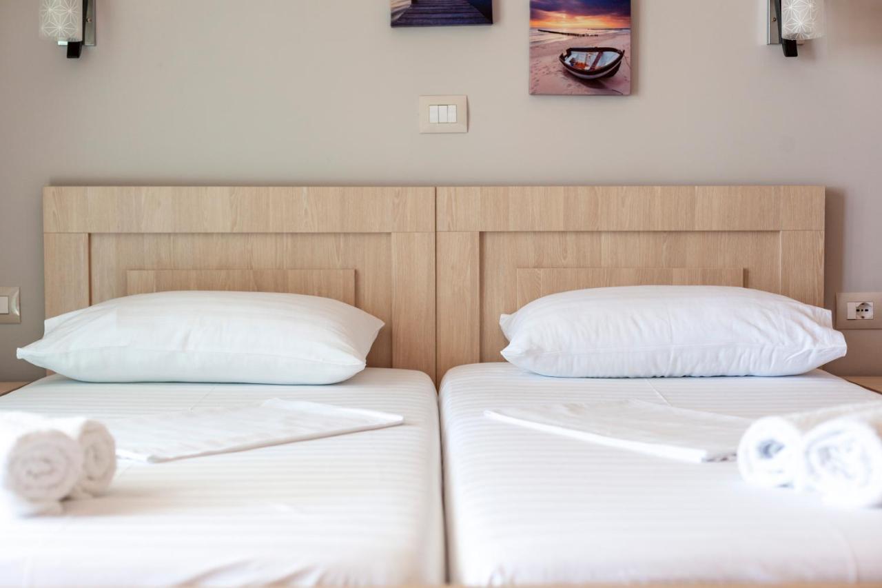 Toni Retzo Rooms Himare Exterior foto