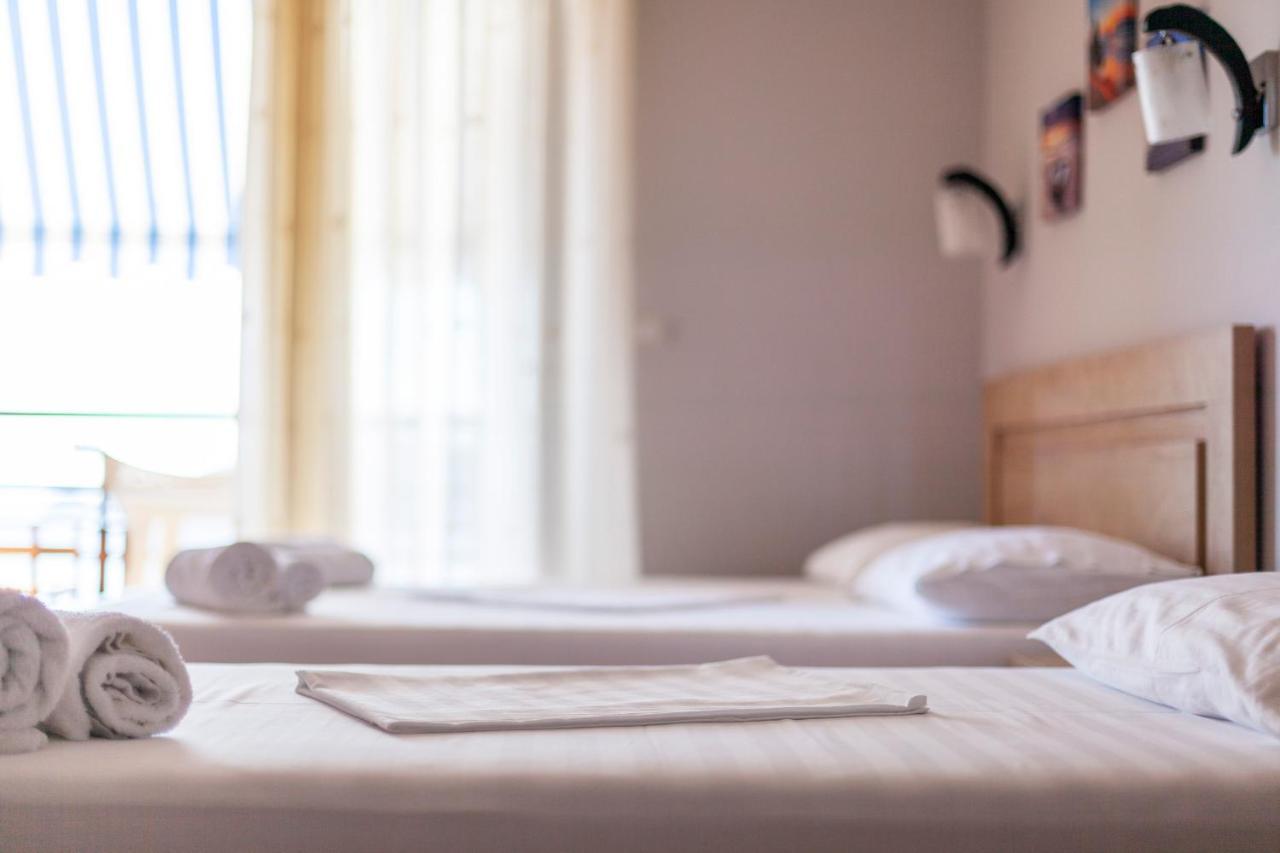 Toni Retzo Rooms Himare Exterior foto