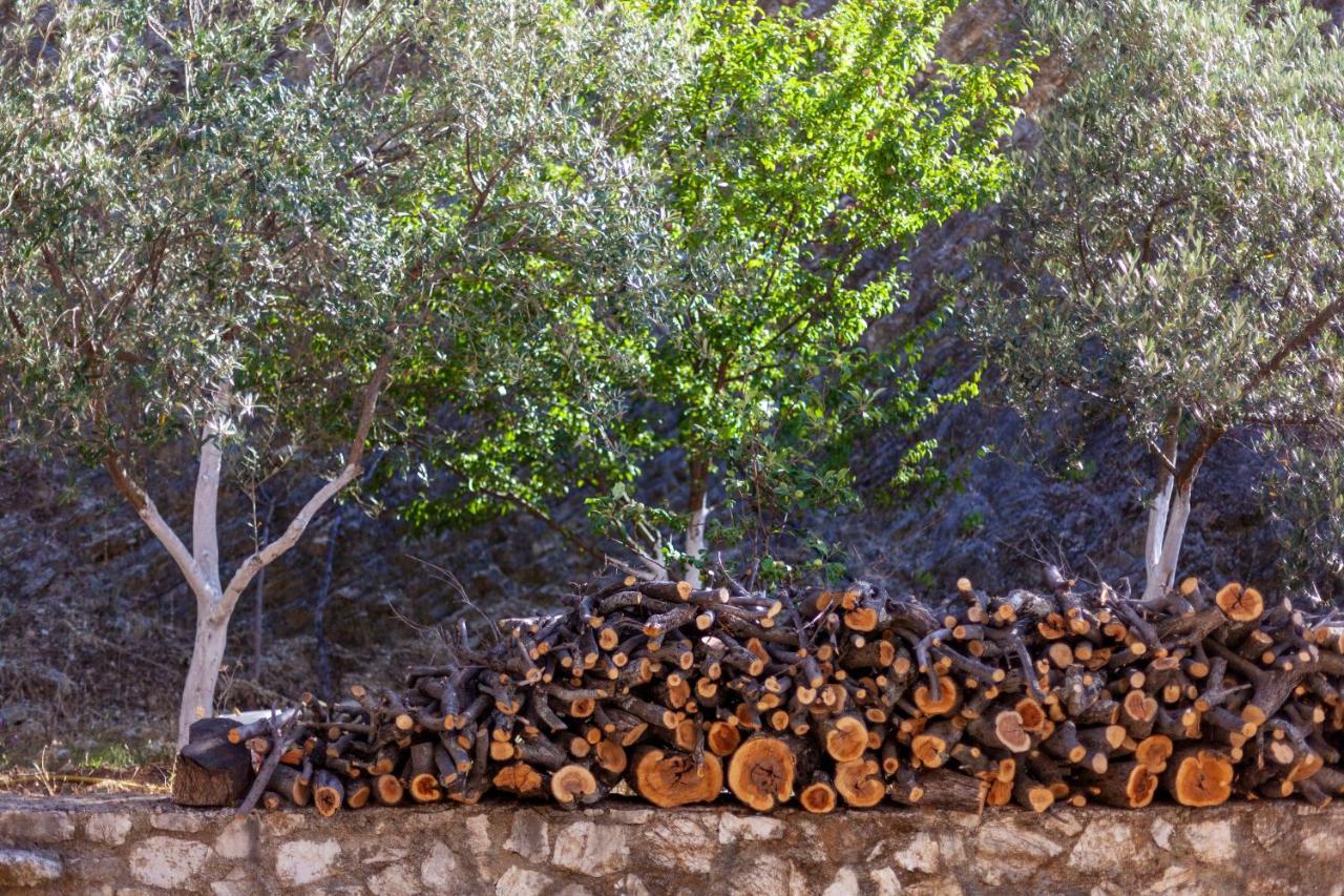 Toni Retzo Rooms Himare Exterior foto