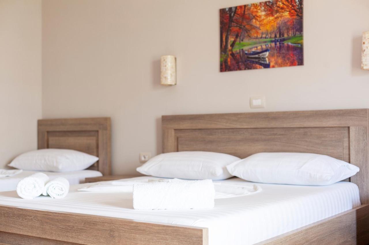 Toni Retzo Rooms Himare Exterior foto