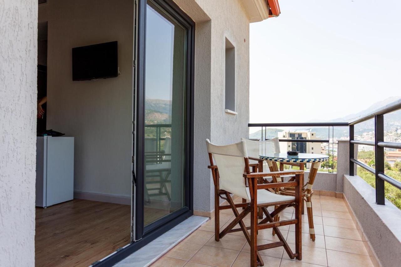 Toni Retzo Rooms Himare Exterior foto