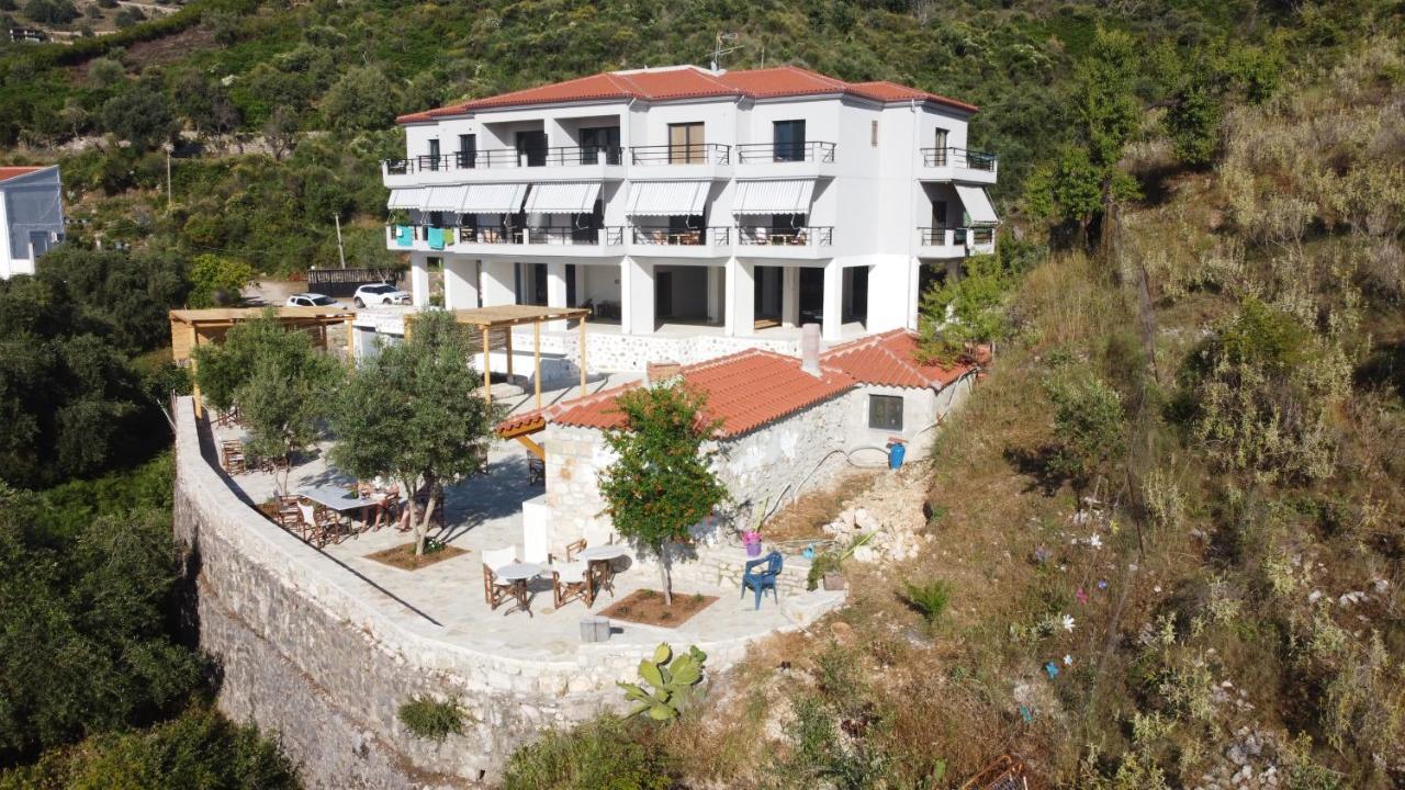 Toni Retzo Rooms Himare Exterior foto